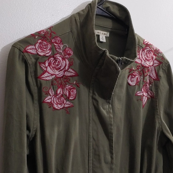 Francesca’s Military Style Olive Green Jacket - Picture 3 of 15